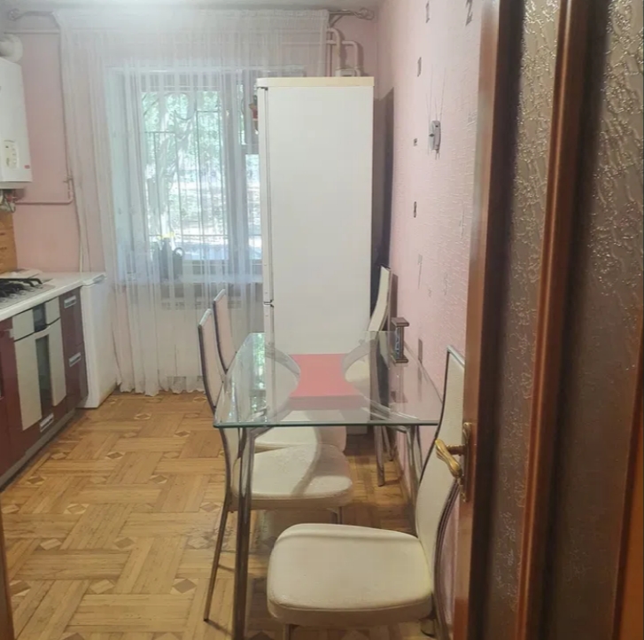 продажа трехкомнатной квартиры номер A-174186 в Киевском районе, фото номер 7